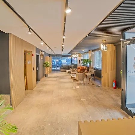 Moonlight Aparthotel