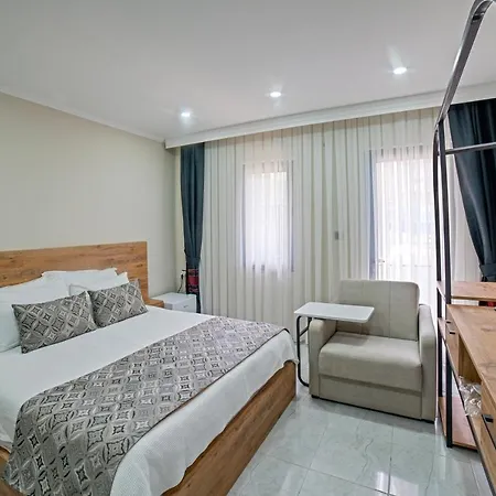 Moonlight Aparthotel 4*