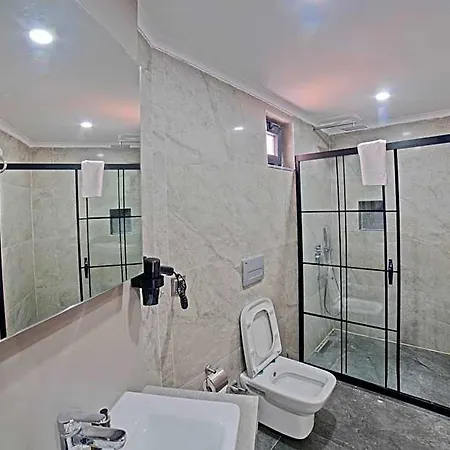 Aparthotel Moonlight 4*