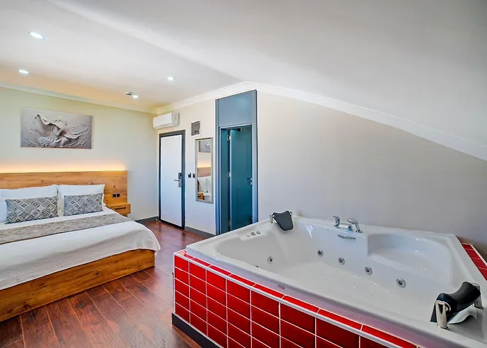 Aparthotel Moonlight 4*