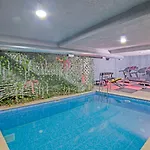 Moonlight Aparthotel